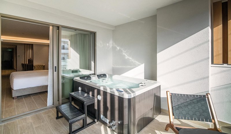 Akasha Beach Hotel & Spa 25