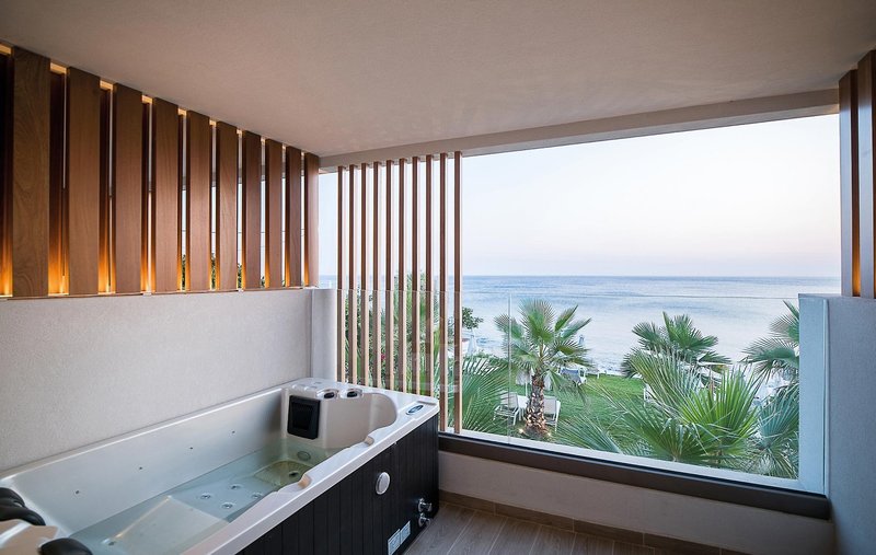 Akasha Beach Hotel & Spa 27