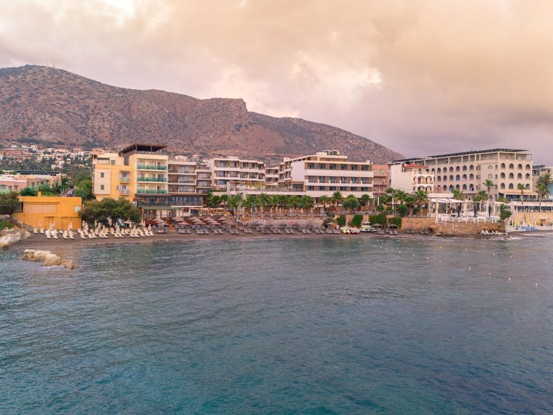 Akasha Beach Hotel & Spa 4
