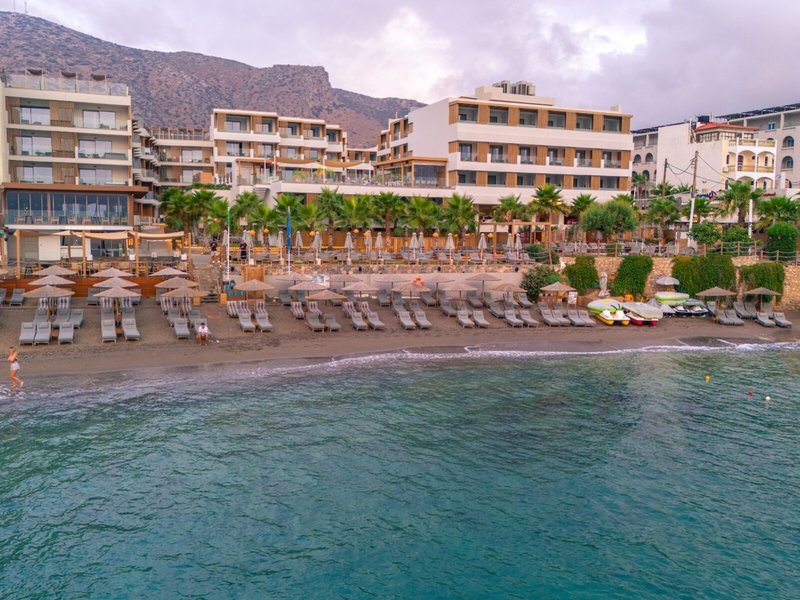 Akasha Beach Hotel & Spa 9