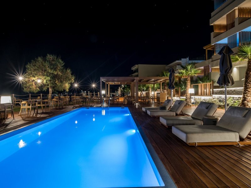 Akasha Beach Hotel & Spa 42