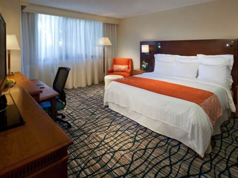 Miami Airport Marriott 40