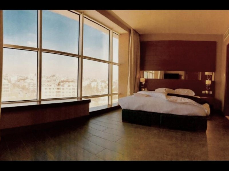 7th Star Hotel Suites 14