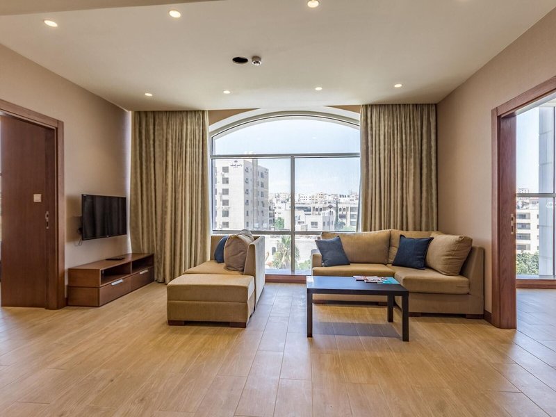 7th Star Hotel Suites 19