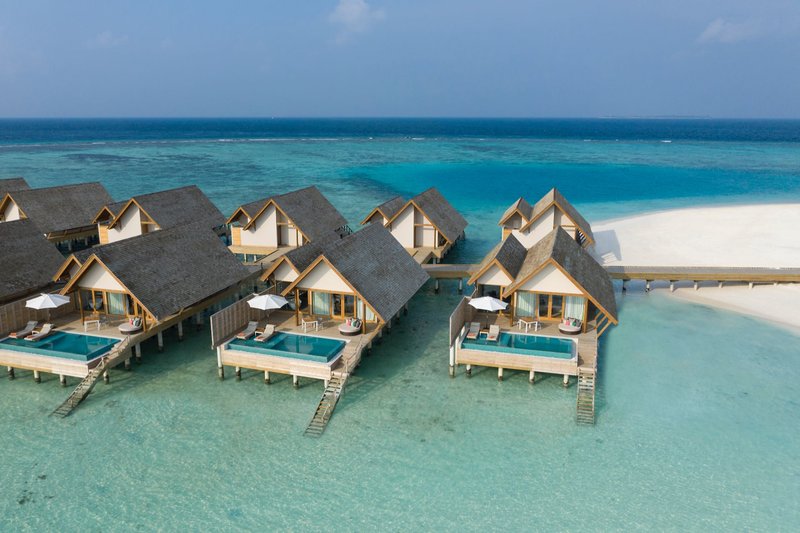 Emerald Faarufushi Resort & Spa 5