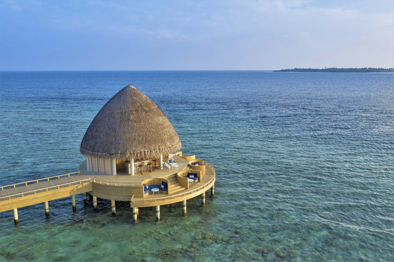 Emerald Faarufushi Resort & Spa 7