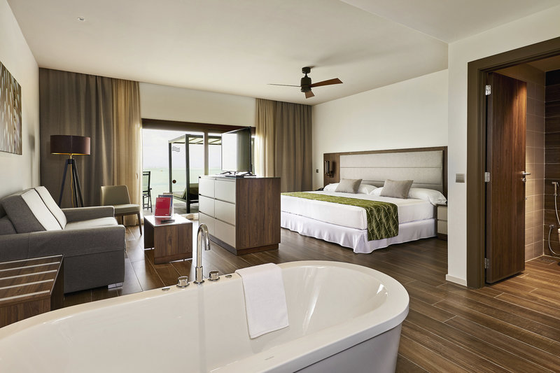 Hotel Riu Atoll 17