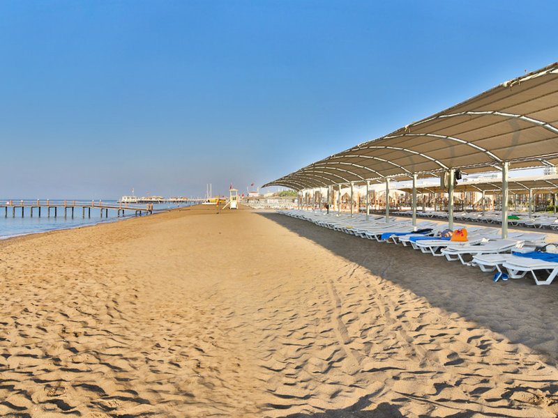 Saturn Palace Resort 4