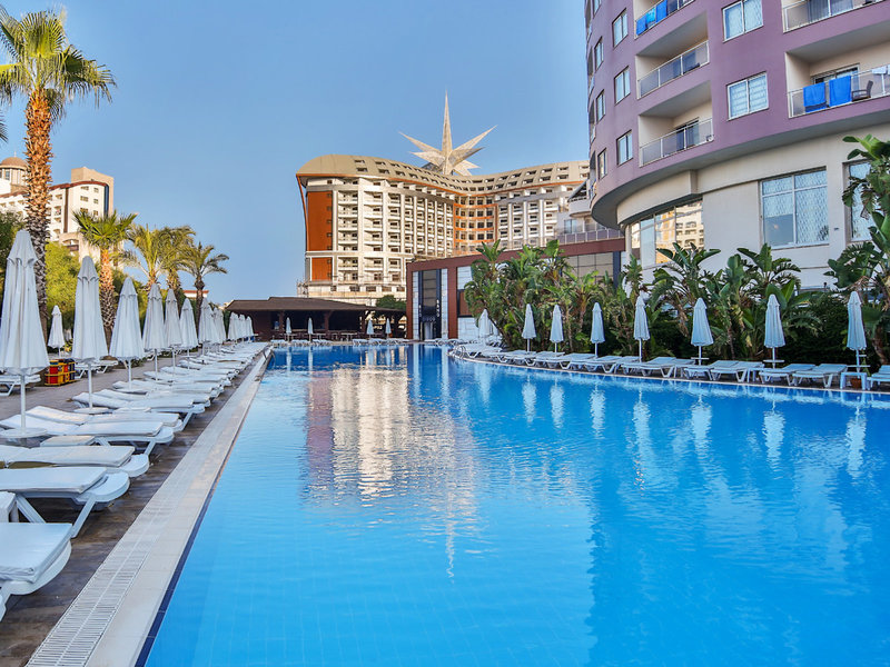 Saturn Palace Resort 6