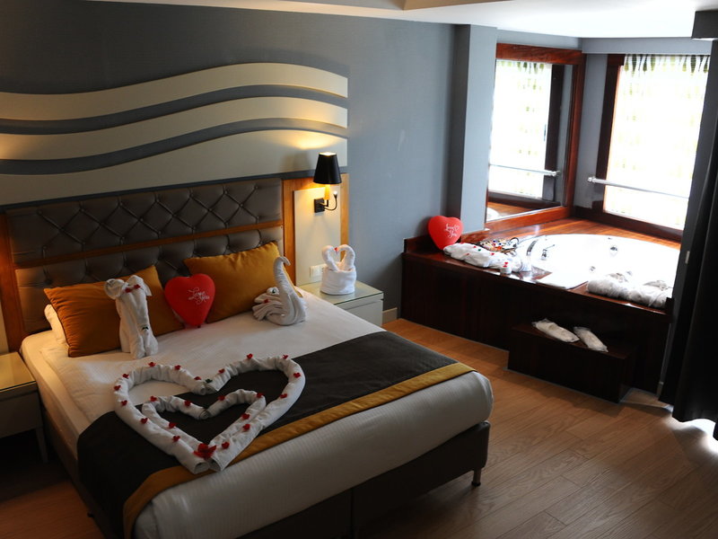 Saturn Palace Resort 20