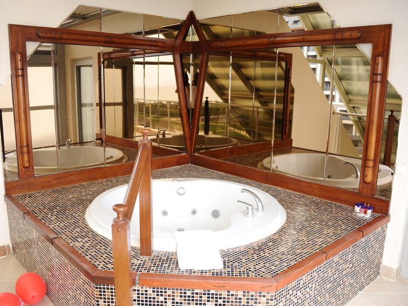 Saturn Palace Resort 29