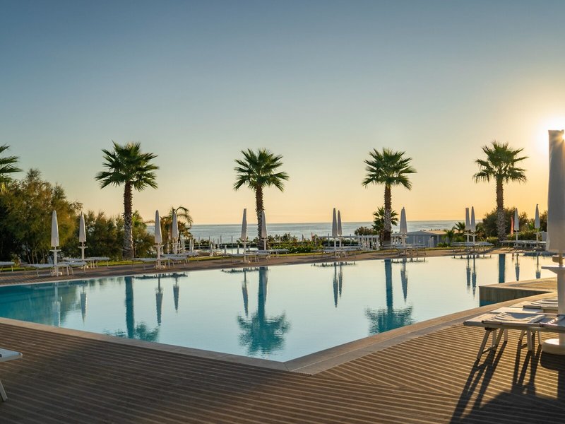 Saturn Palace Resort 34