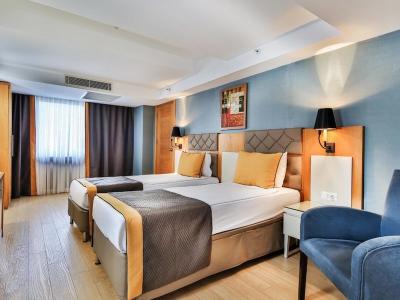 Saturn Palace Resort 38