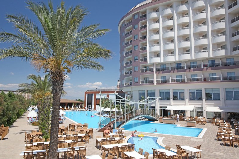 Saturn Palace Resort 1