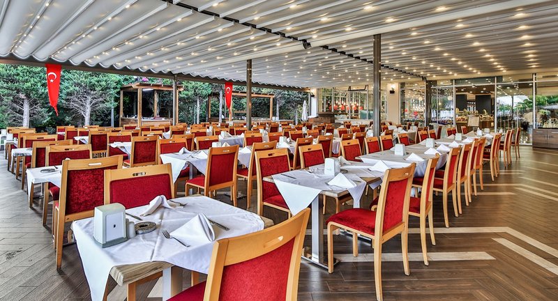 Saturn Palace Resort 10