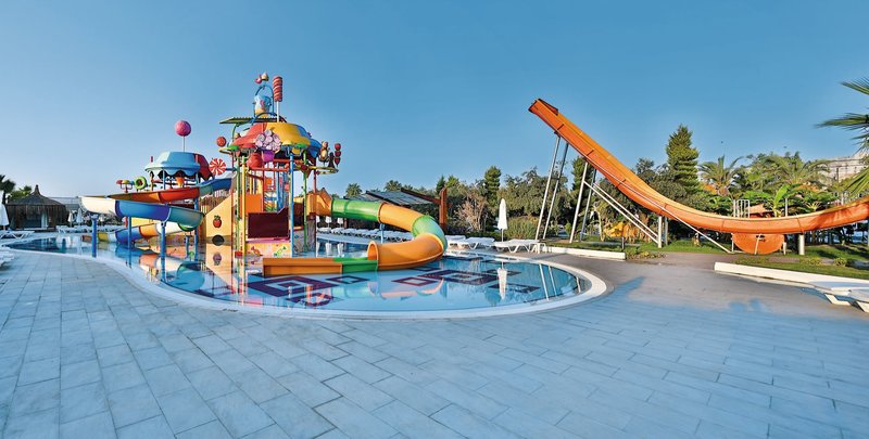 Saturn Palace Resort 16