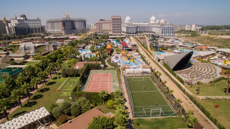 Saturn Palace Resort 17