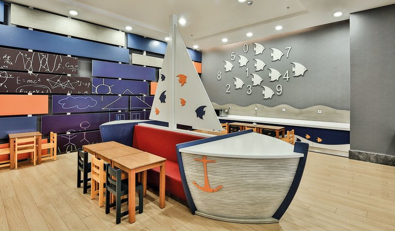 Saturn Palace Resort 21