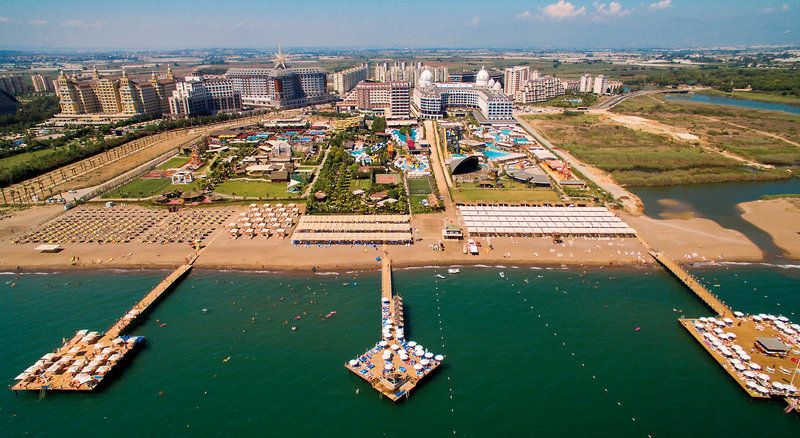 Saturn Palace Resort 7