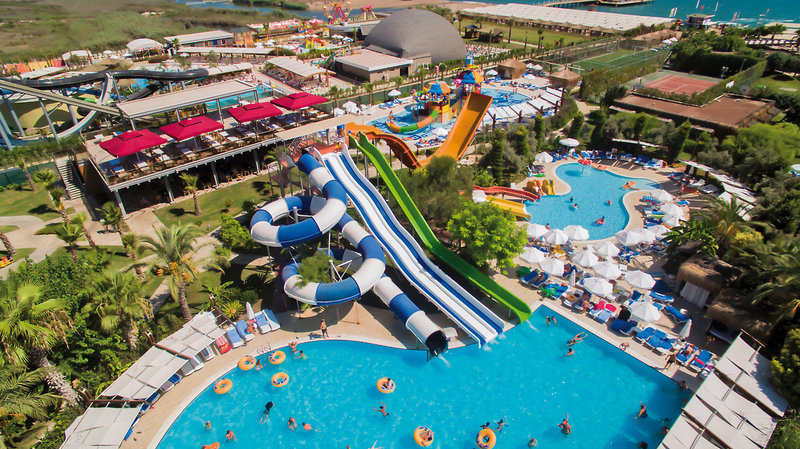 Saturn Palace Resort 11