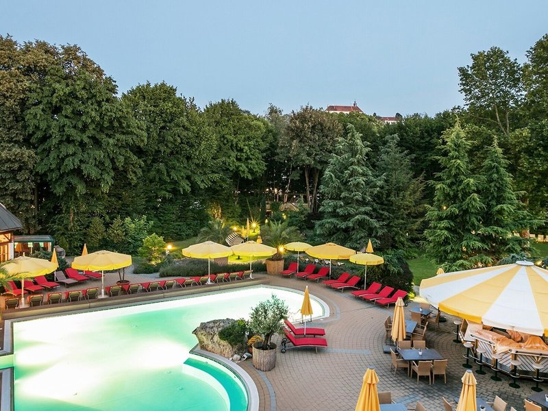 Romantik Hotel im Park 6