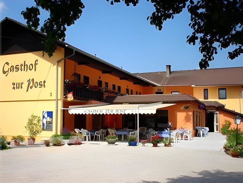 Zur Post & Nebenhaus Unterbergen 2