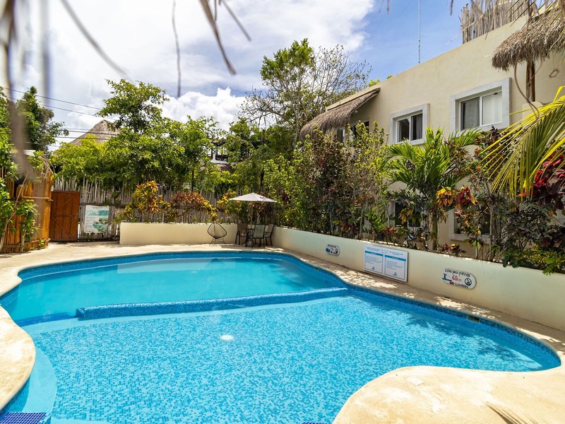 Hotel & Suites Oasis Bacalar 4