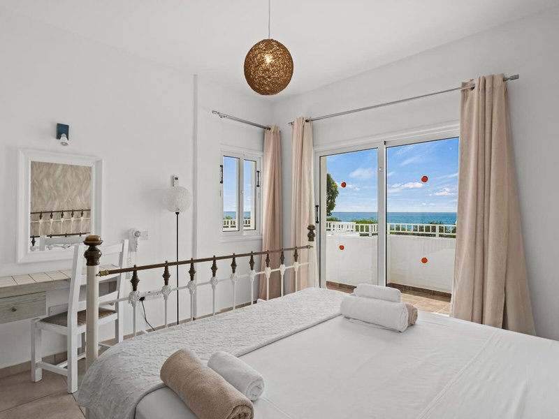 Thalassines Beach Villas 50