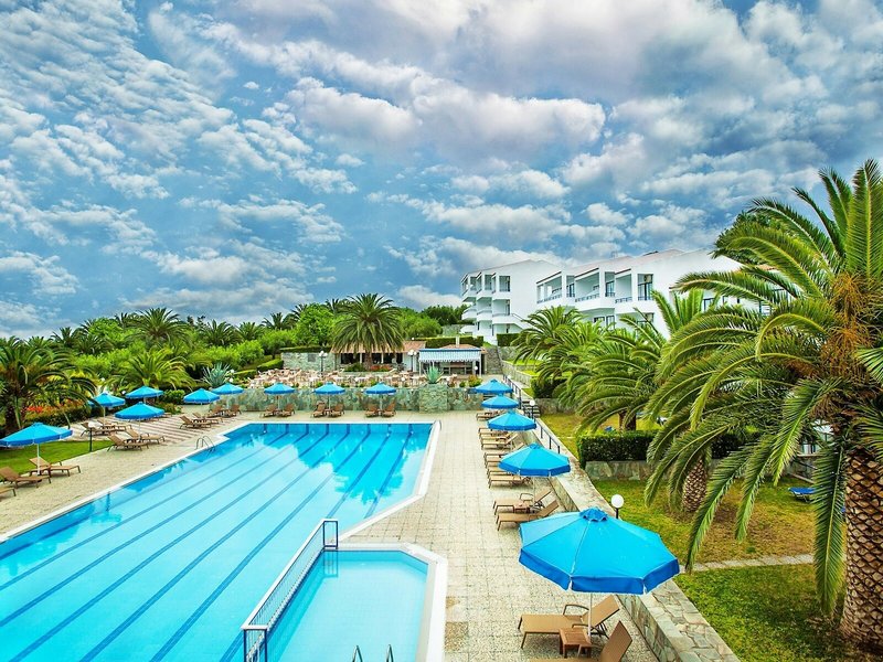 Xenios Port Marina Hotel 11