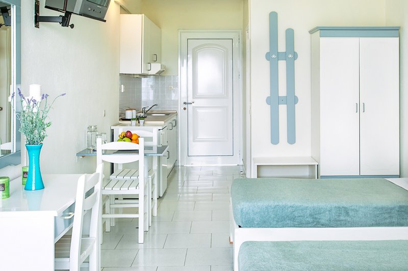 Xenios Port Marina Hotel 5