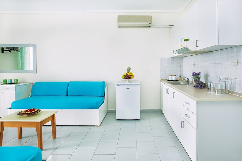 Xenios Port Marina Hotel 8