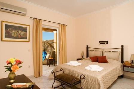 Chrismos Luxury Suites & Studios 5 - Room Example