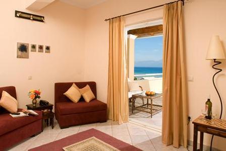 Chrismos Luxury Suites & Studios 7 - Room Example