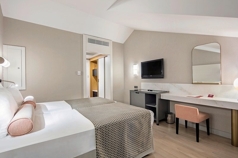 Trendy Aspendos Beach 4