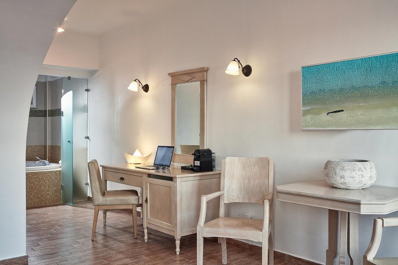 Lagos Mare 10 - Room Example