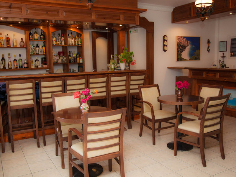 Studios Blue Waves 12