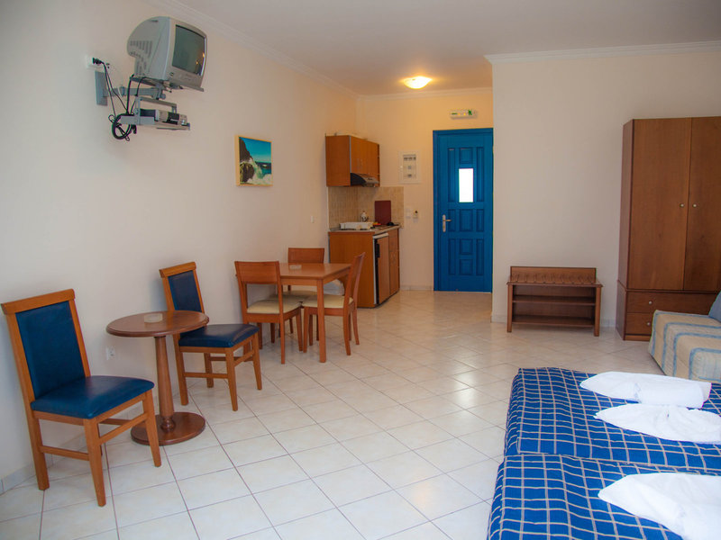 Studios Blue Waves 22