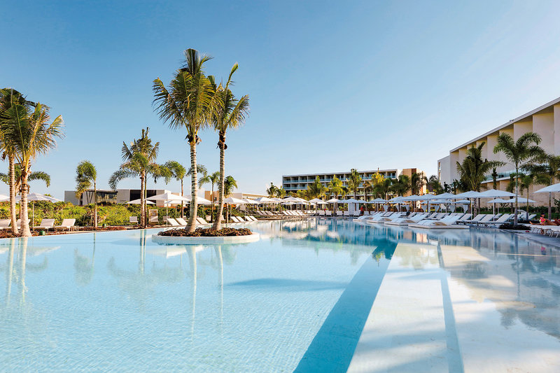 Family Selection at Grand Palladium Select Costa Mujeres Resort & Spa 2