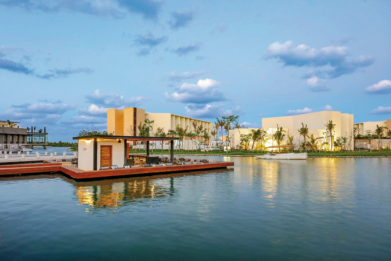 Family Selection at Grand Palladium Select Costa Mujeres Resort & Spa 4