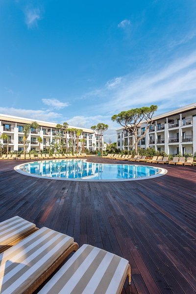 Pine Cliffs Gardens 3