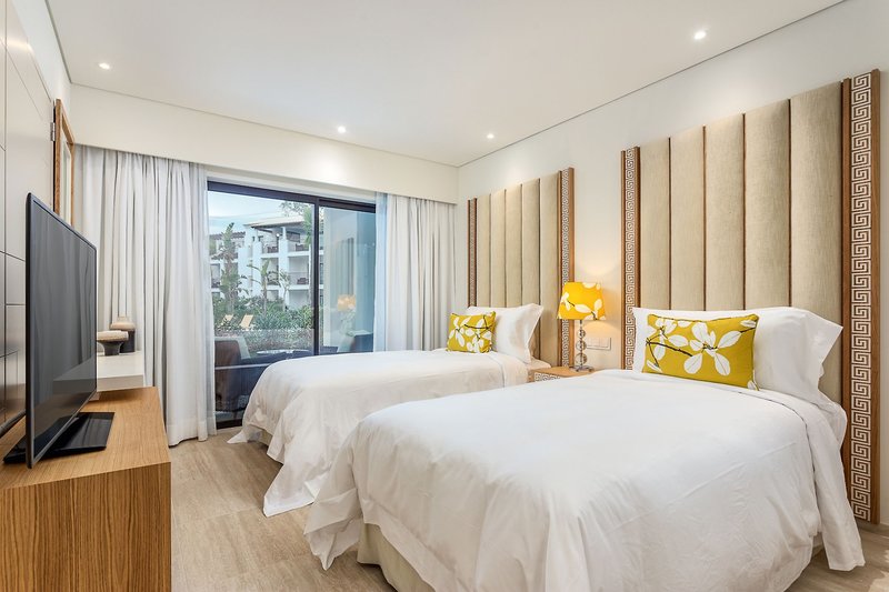 Pine Cliffs Gardens 7