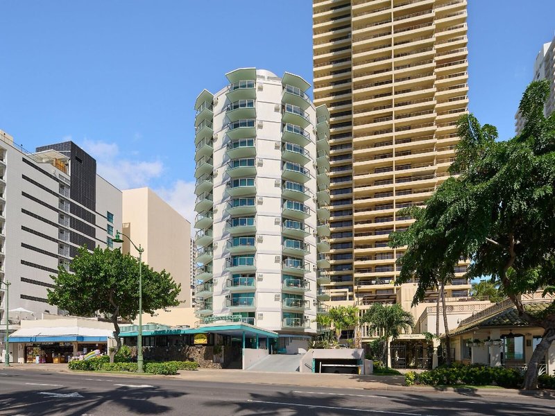 Aston Waikiki Circle