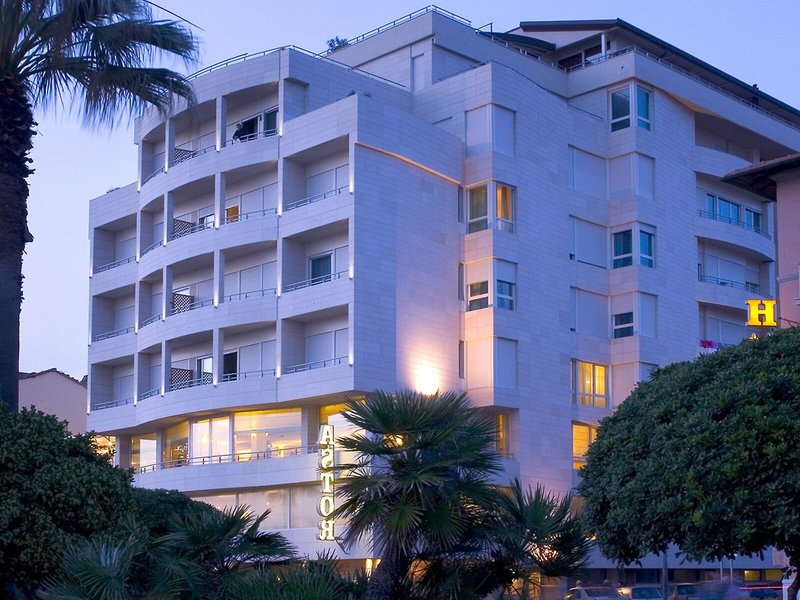 Sina Astor Viareggio