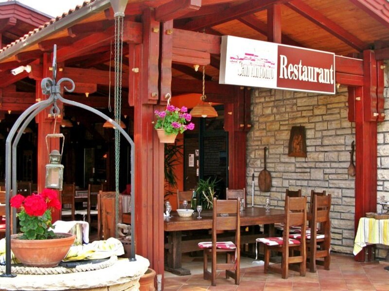 San Antonio 25