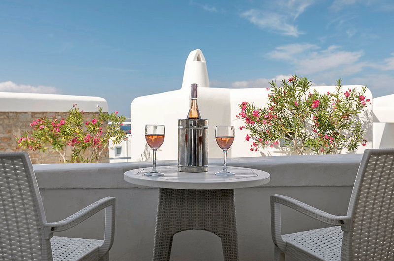 Saint John Hotel & Villas 12