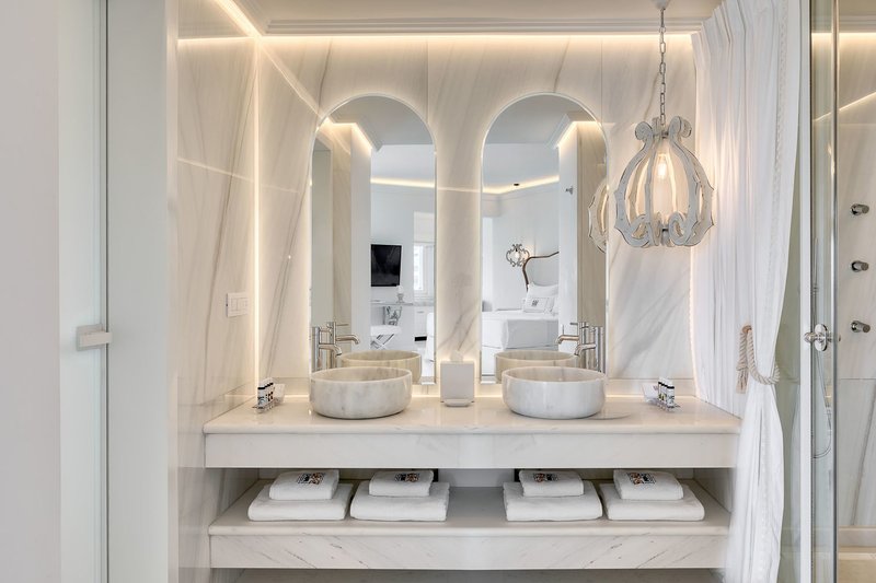 Saint John Mykonos Hotel 22