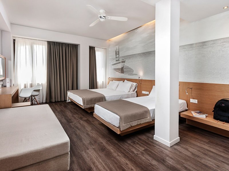 Kriti 28 - Room Example