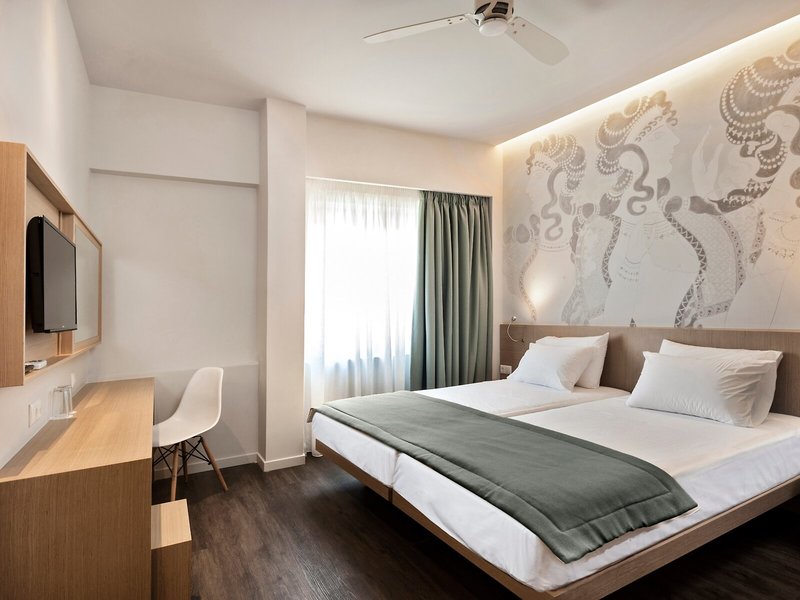 Kriti 33 - Room Example