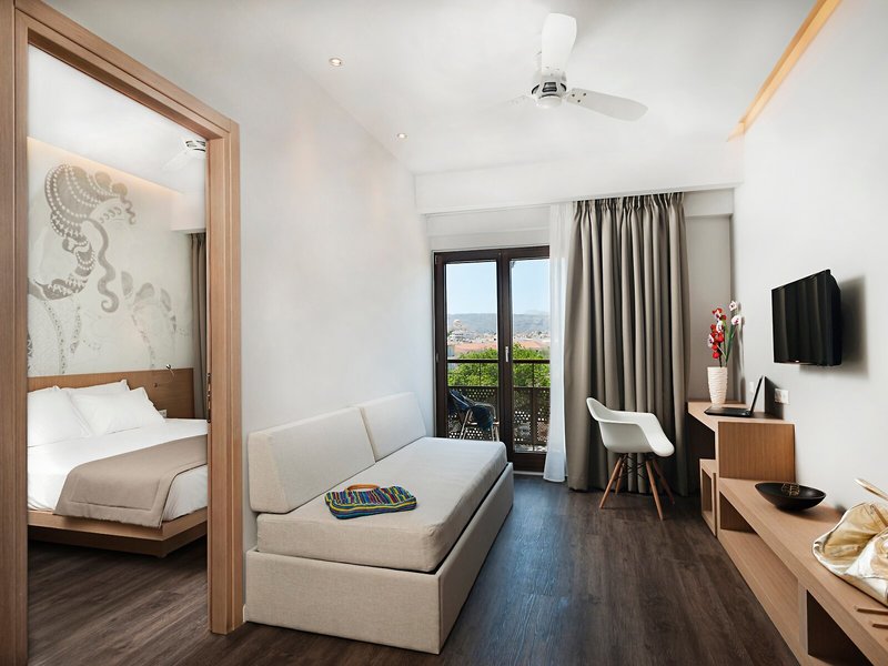 Kriti 38 - Room Example