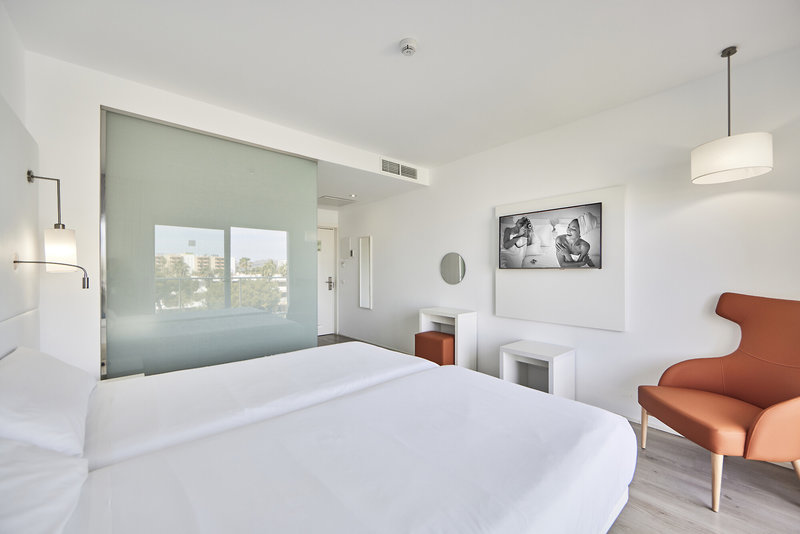 Hotel Astoria Playa 11